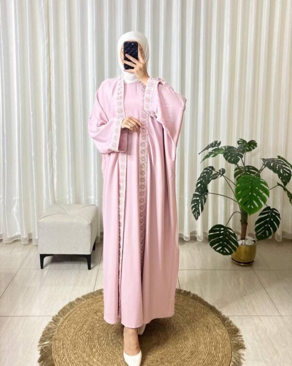 عباية فخامة وردي - بي ستور عباية فخامة وردي - بي ستور